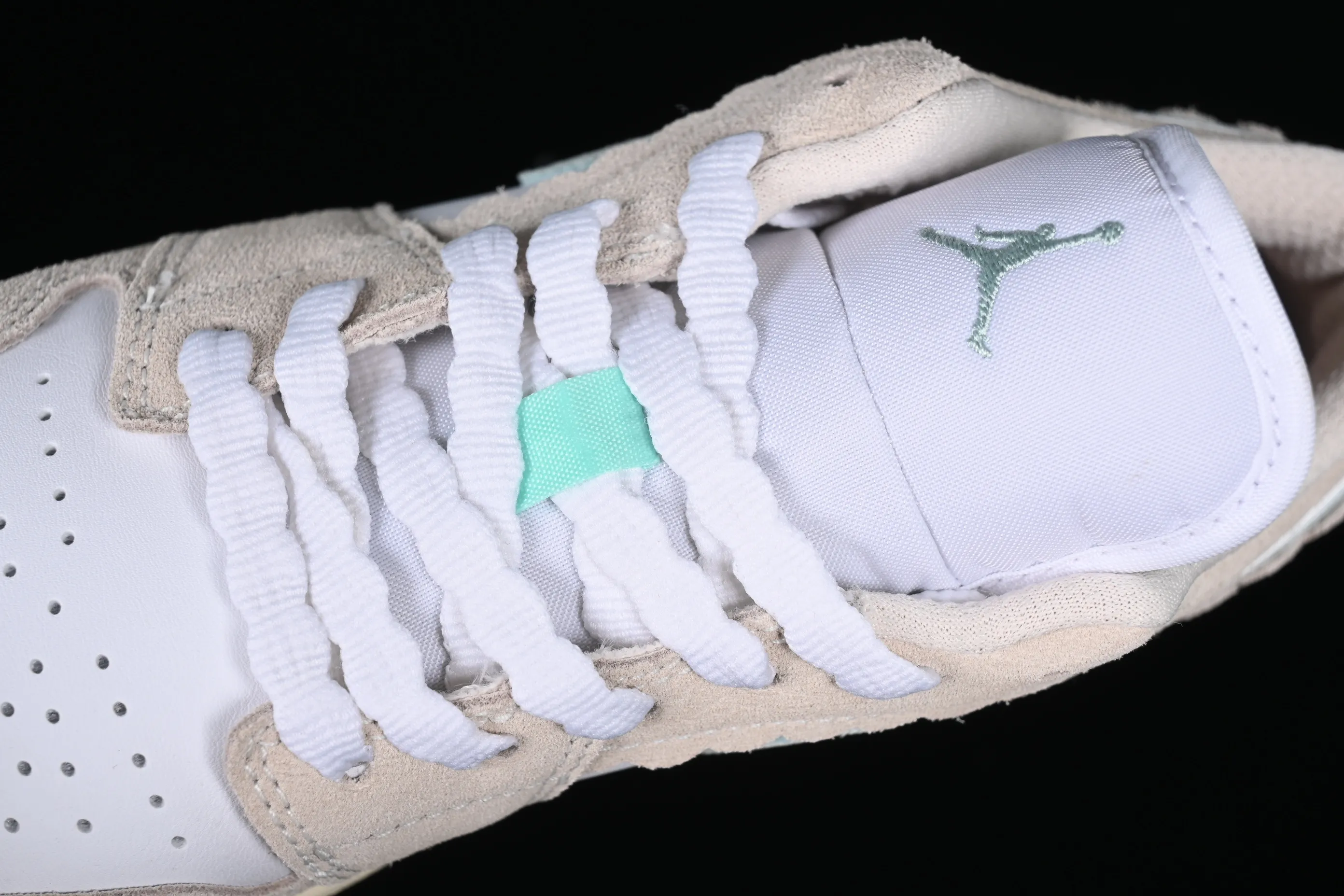 All categories Air Jordan Jordan series basketball shoes Air Jordan 1 Low G version pure original Air Jordan 1 Low AJ1 Joe 1 pink and white low-top cultural casual sneakers DZ5356-800